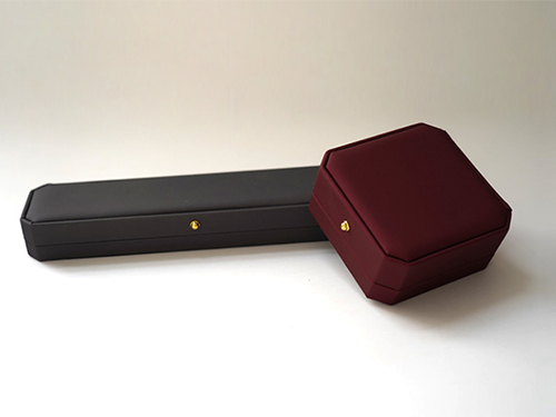 改進印刷(shuā)工藝，發展綠(lǜ)色印刷